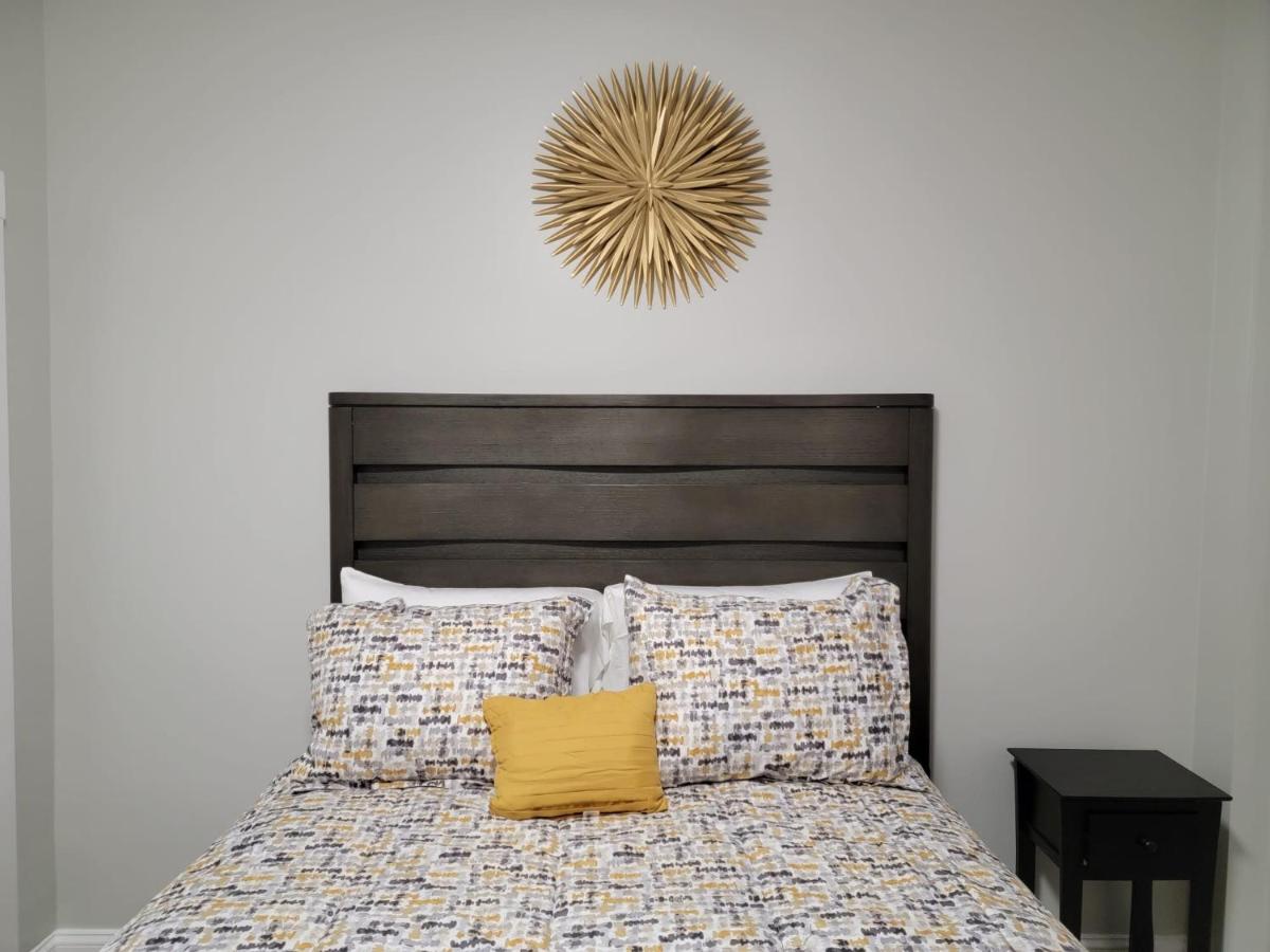 Room For Rent In Apartment Хартфорд Экстерьер фото