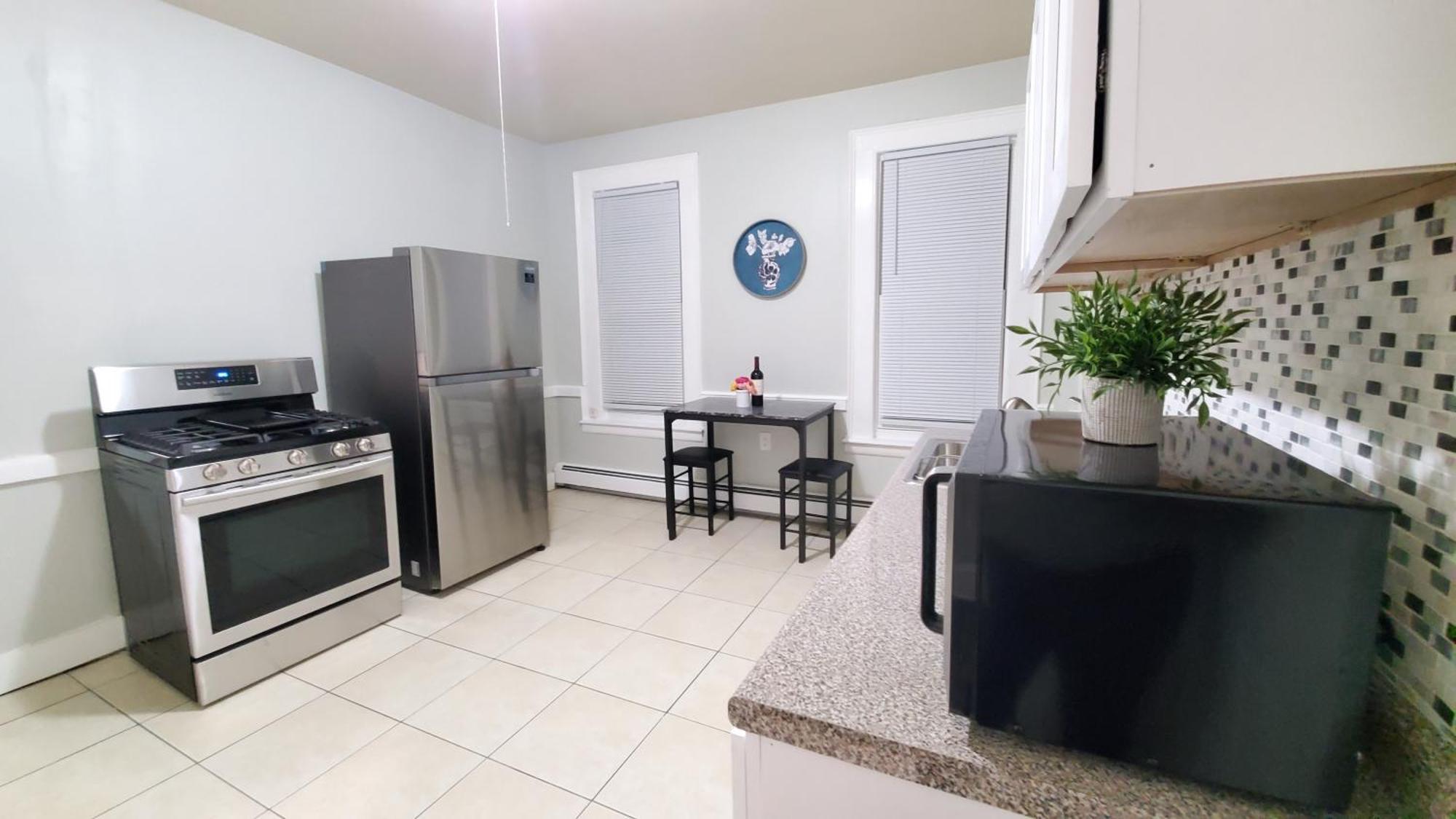 Room For Rent In Apartment Хартфорд Экстерьер фото