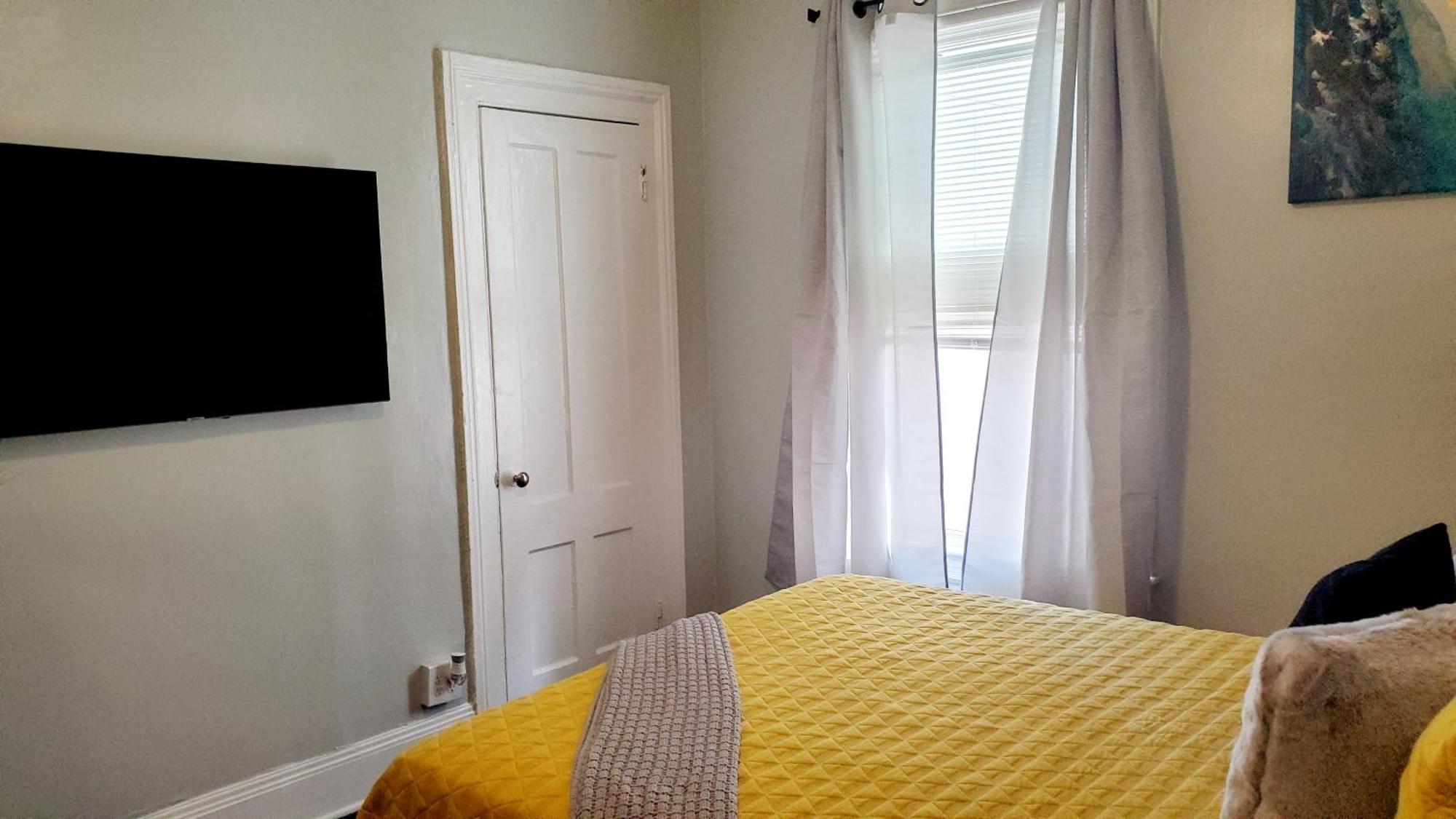 Room For Rent In Apartment Хартфорд Экстерьер фото